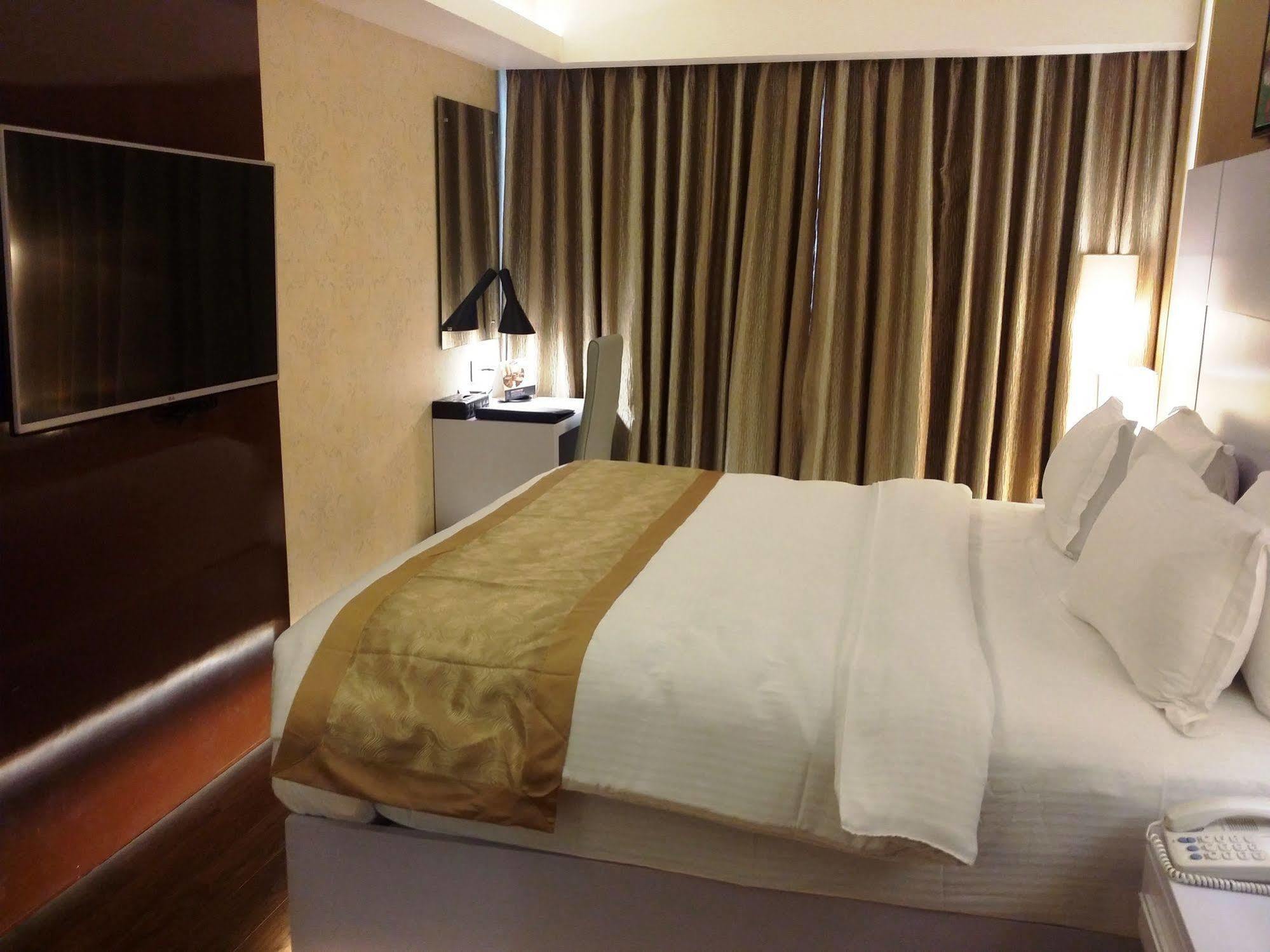 Tiruchirappalli Hotel Oxina Lygon מראה חיצוני תמונה